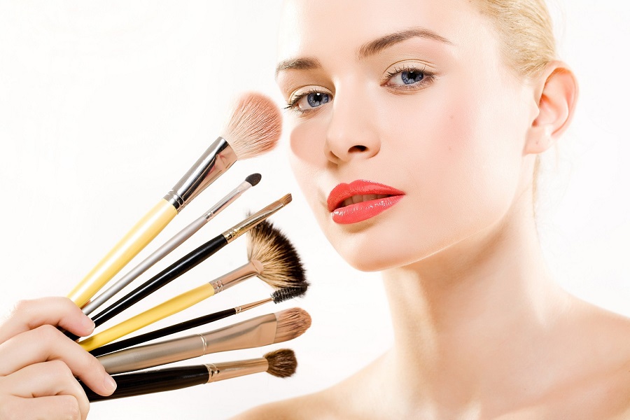 reti-dora-sminkiskola-sminkoktatas-beauty-smink (12) sminkiskola, sminktanfolyam képe